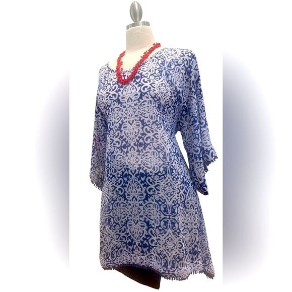 Elegant Blue Patterned Women's Camisole - Picture 2 of 8